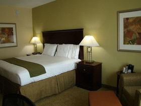 Holiday Inn Express Hotel & Suites Brownfield