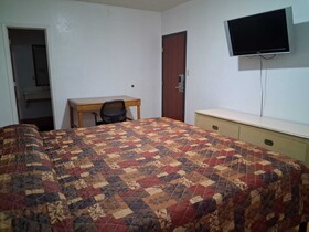 Best Value Inn Colonial