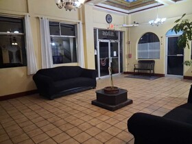 Best Value Inn Colonial