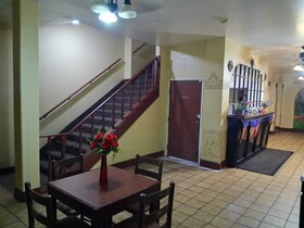 Best Value Inn Colonial