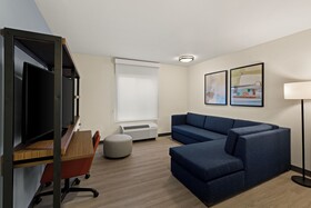 Everhome Suites Brownsville