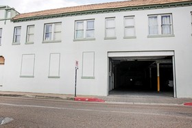 OYO Cameron Historic Hotel Brownsville I-69E