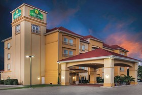 La Quinta Inn & Suites by Wyndham Brownwood