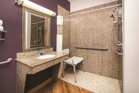 La Quinta Inn & Suites by Wyndham Brownwood