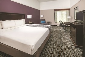 La Quinta Inn & Suites by Wyndham Brownwood
