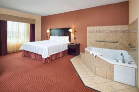 Hampton Inn & Suites Buda