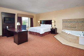 Hampton Inn & Suites Buda