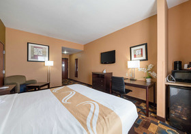 Quality Inn & Suites Buda