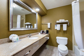 Quality Inn & Suites Buda