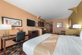 Quality Inn & Suites Buda