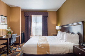 Quality Inn & Suites Buda
