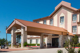 Quality Inn & Suites Buda
