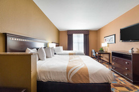 Quality Inn & Suites Buda