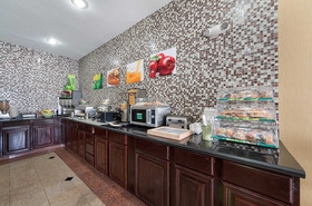Quality Inn & Suites Buda