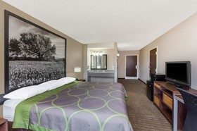Super 8 by Wyndham Buffalo