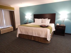 Ramada by Wyndham Burkburnett / Wichita Falls