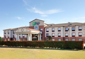 Holiday Inn Express & Suites Burleson/Ft. Worth
