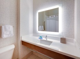 Holiday Inn Express & Suites Burleson/Ft. Worth