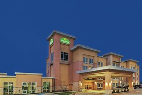 La Quinta Inn & Suites by Wyndham Burleson