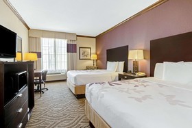 La Quinta Inn & Suites by Wyndham Burleson