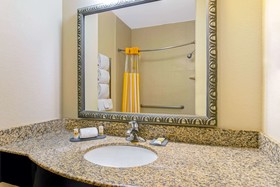 La Quinta Inn & Suites by Wyndham Burleson