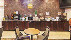 La Quinta Inn & Suites by Wyndham Burleson
