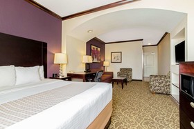 La Quinta Inn & Suites by Wyndham Burleson