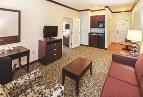 La Quinta Inn & Suites by Wyndham Burleson
