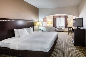 Quality Suites Burleson - Ft. Worth