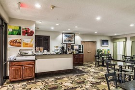 Quality Suites Burleson - Ft. Worth