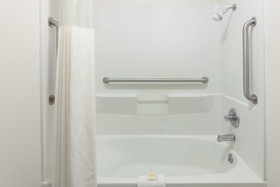 Days Inn by Wyndham Canton