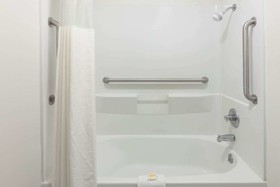 Days Inn by Wyndham Canton