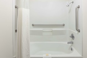 Days Inn by Wyndham Canton