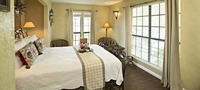 The Lakehouse Bed and Breakfast