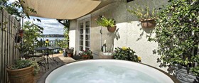The Lakehouse Bed and Breakfast