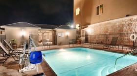 Best Western Plus Carrizo Springs Inn & Suites