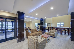 Holiday Inn Express & Suites Carrizo Springs
