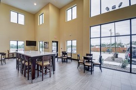 Holiday Inn Express & Suites Carrizo Springs