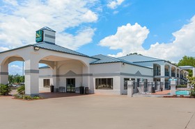 Quality Inn  Carthage