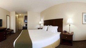 Holiday Inn Express & Suites Dallas Southwest-Cedar Hill, an IHG Hotel