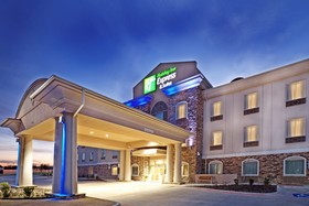 Holiday Inn Express & Suites Dallas Southwest-Cedar Hill, an IHG Hotel