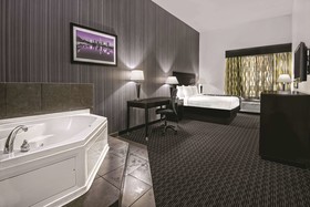 La Quinta Inn & Suites by Wyndham Austin - Cedar Park