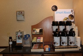 Holiday Inn Express Hotel & Suites Center
