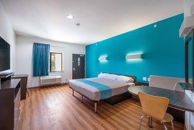 Motel 6 Channelview