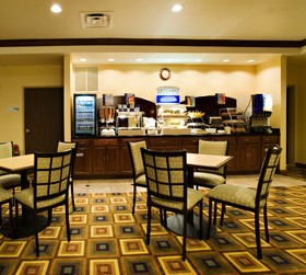 Holiday Inn Express Hotel & Suites Childress