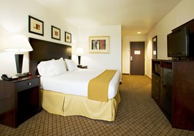 Holiday Inn Express Hotel & Suites Childress