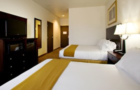 Holiday Inn Express Hotel & Suites Childress
