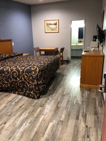 Delux Inn Cleburne