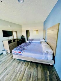 Delux Inn Cleburne