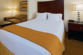 Holiday Inn Express Cleburne